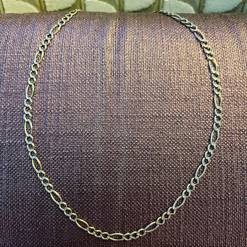 Unisex 10kt White Gold Figaro Chain Necklace